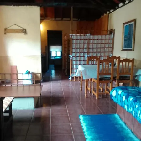 House With 2 Bedrooms In Roquenegro, With Wonderful Sea View And Enclo *